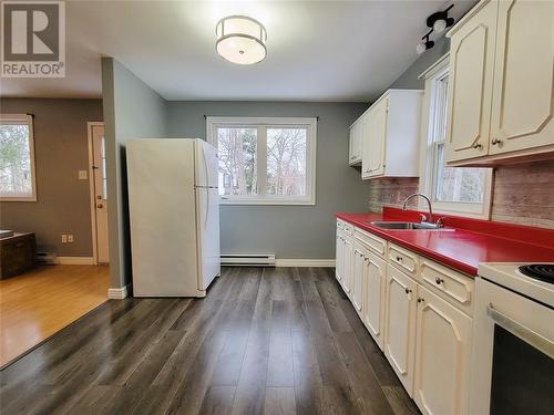 25 Pennys Hill, Victoria, NL - Indoor Photo Showing Kitchen