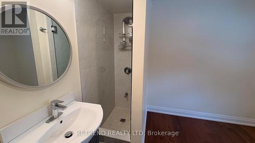 Main - 7 Goddard Street, Toronto, ON - Indoor Photo Showing Bathroom