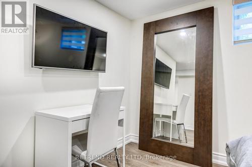 Bsmt B - 7 Goddard Street, Toronto, ON - Indoor Photo Showing Other Room