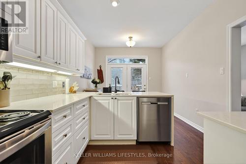 30 - 519 Riverside Drive, London North (North P), ON - Indoor Photo Showing Kitchen With Upgraded Kitchen
