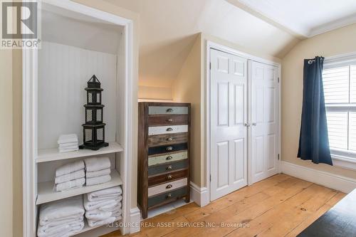 455 Nelson Avenue, Burlington, ON - Indoor