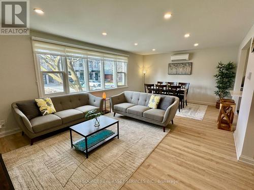 Main Fl - 295 Kirchoffer Avenue, Ottawa, ON - Indoor Photo Showing Living Room