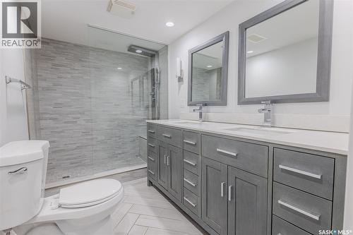 73 Red River Road, Saskatoon, SK - Indoor Photo Showing Bathroom
