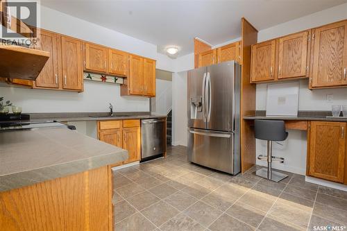 73 Red River Road, Saskatoon, SK - Indoor Photo Showing Kitchen