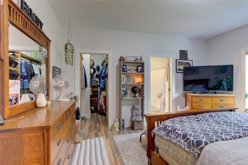 501 Mountain View Dr, Lake Cowichan, BC 