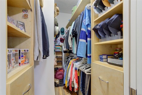 501 Mountain View Dr, Lake Cowichan, BC 