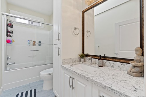 5013 Laguna Way, Nanaimo, BC 