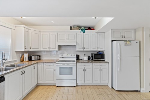 5013 Laguna Way, Nanaimo, BC 