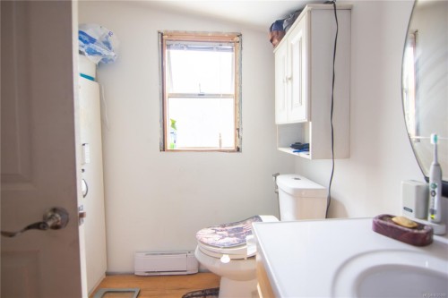 32 Poplar St, Lake Cowichan, BC 