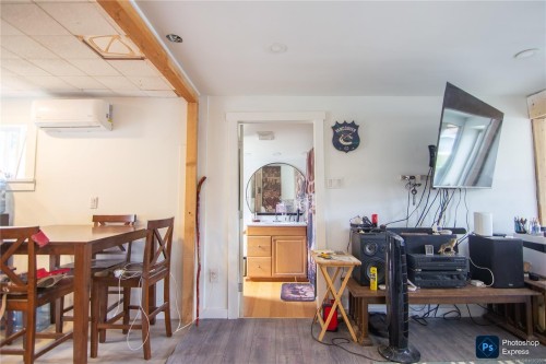 32 Poplar St, Lake Cowichan, BC 