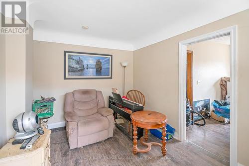 1 bedroom main level Unit 1 - 51 Lyons Avenue, Welland (Lincoln/Crowland), ON - Indoor