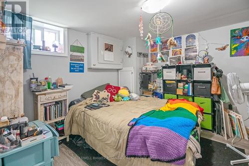 2 bedroom lower Unit 5 - 51 Lyons Avenue, Welland (Lincoln/Crowland), ON - Indoor Photo Showing Bedroom