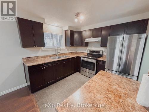 Unit 1 - 26 Woodfern Court, Kitchener, ON - Indoor Photo Showing Kitchen With Double Sink