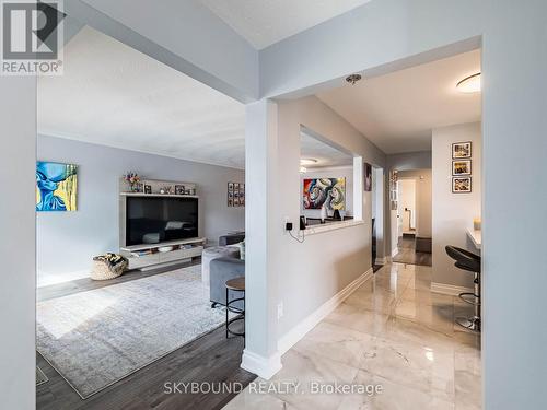 3878 Midhurst Lane, Mississauga, ON - Indoor