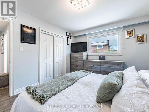 3878 Midhurst Lane, Mississauga, ON - Indoor Photo Showing Bedroom