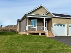 552 Royal Oaks BLVD  Moncton, NB E1H 3S7