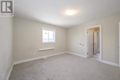 88 Bradwell Chase, London North (North R), ON - Indoor Photo Showing Other Room