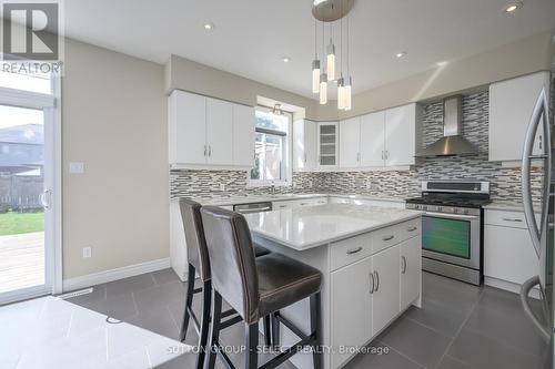 88 Bradwell Chase, London North (North R), ON - Indoor Photo Showing Kitchen With Upgraded Kitchen