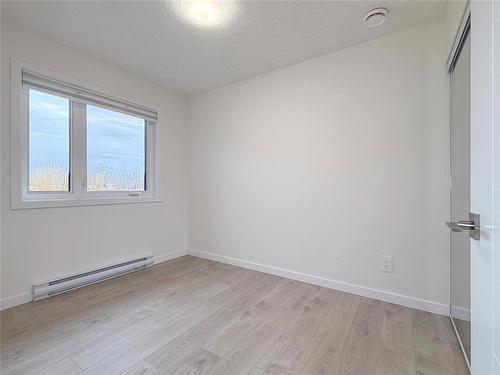 2 Dietrich Bay, Brandon, MB - Indoor Photo Showing Other Room