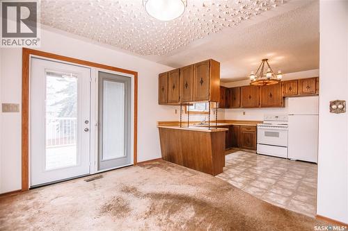 31 Trifunov Crescent, Regina, SK - Indoor Photo Showing Kitchen