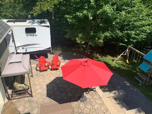 Terrasse - 7 Av. Du Rocher, Lac-Delage, QC - Outdoor