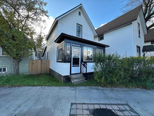 731 Simpson Street  Thunder Bay, ON P7C 3K2