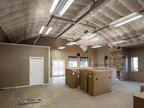 561 Tenth Ave., Thunder Bay, ON 