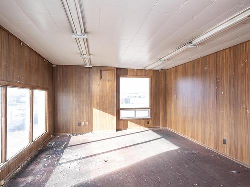 561 Tenth Ave., Thunder Bay, ON 