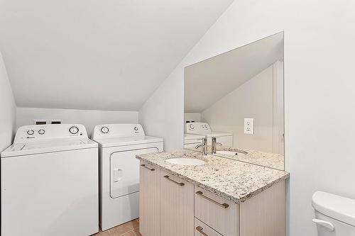 Laundry room - 329 Rue James, Shawville, QC - Indoor Photo Showing Laundry Room