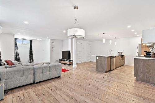 Overall view - 329 Rue James, Shawville, QC - Indoor Photo Showing Living Room