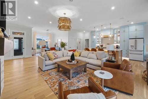 7 Stoneley Place, St. John'S, NL - Indoor Photo Showing Living Room