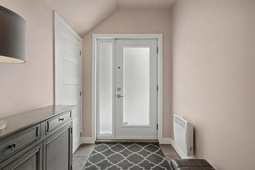 Hall d'entrée/Vestibule - 101-466 Rue Jean-Talon, Saint-Jean-Sur-Richelieu, QC - Indoor Photo Showing Other Room