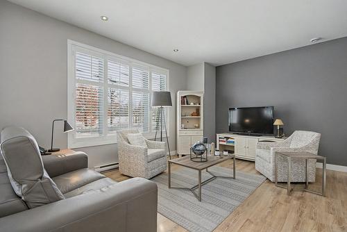 Salon - 101-466 Rue Jean-Talon, Saint-Jean-Sur-Richelieu, QC - Indoor Photo Showing Living Room