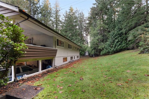 5621 Hammond Bay Rd, Nanaimo, BC 