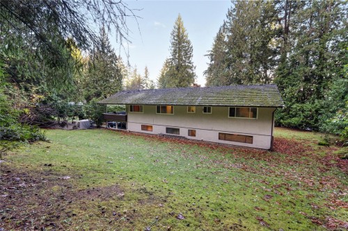 5621 Hammond Bay Rd, Nanaimo, BC 