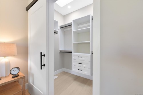 6983 Hagan Rd, Central Saanich, BC 