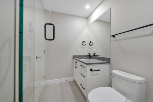 6983 Hagan Rd, Central Saanich, BC 