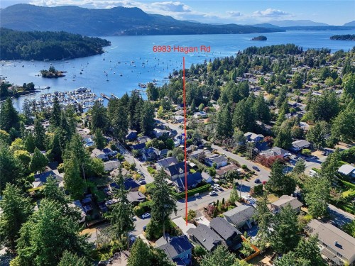 6983 Hagan Rd, Central Saanich, BC 