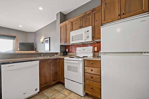 Kitchen - 124-2396 Rue Labelle, Mont-Tremblant, QC - Indoor Photo Showing Kitchen