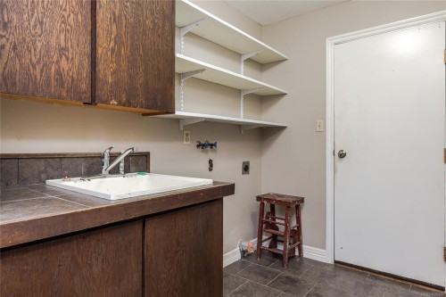 6027 Marie Pl, Nanaimo, BC 