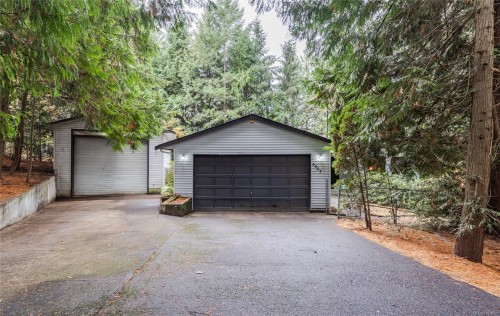 6027 Marie Pl, Nanaimo, BC 