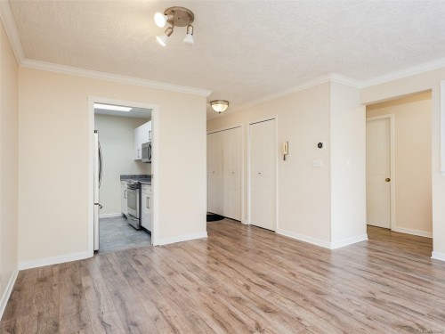 403-420 Parry St, Victoria, BC - Indoor Photo Showing Other Room