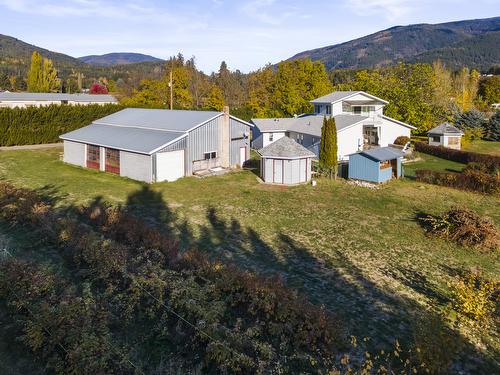 409 33Rd Avenue, Erickson, BC - Outdoor With View