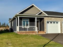 546 Royal Oaks BLVD  Moncton, NB E1H 3S7