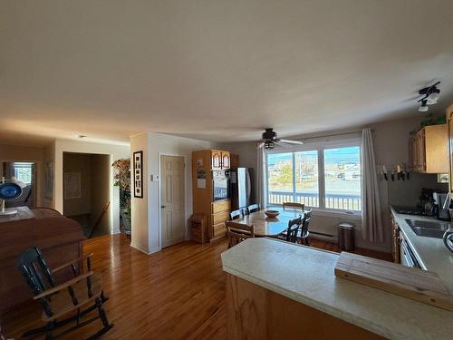 Cuisine - 278 Boul. Perron O., Caplan, QC - Indoor Photo Showing Kitchen With Double Sink