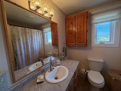 Salle de bains - 278 Boul. Perron O., Caplan, QC - Indoor Photo Showing Bathroom