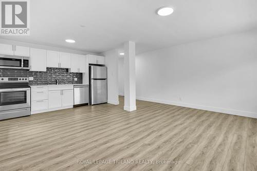 8 - 20 Craig Street, London South (South F), ON - Indoor Photo Showing Kitchen With Stainless Steel Kitchen