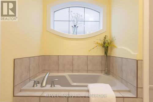 3 - 31 Sawmill Road, St. Catharines (Grapeview), ON - Indoor Photo Showing Bathroom