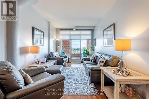 510 - 710 Cotton Mill Street, Cornwall, ON - Indoor Photo Showing Living Room