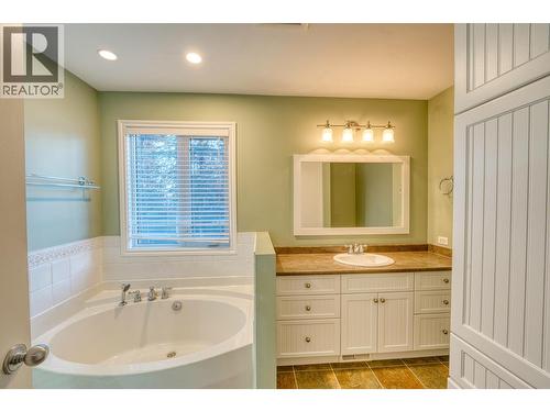 12874 Forest Avenue, Fort St. John, BC - Indoor Photo Showing Bathroom